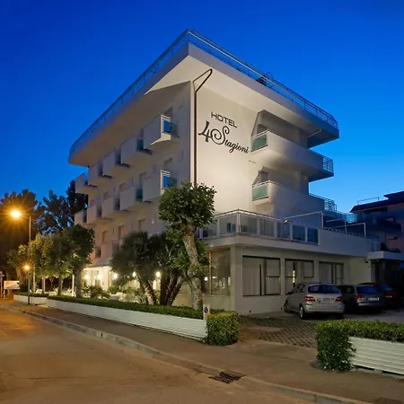 酒店 4 Stagioni 里乔内